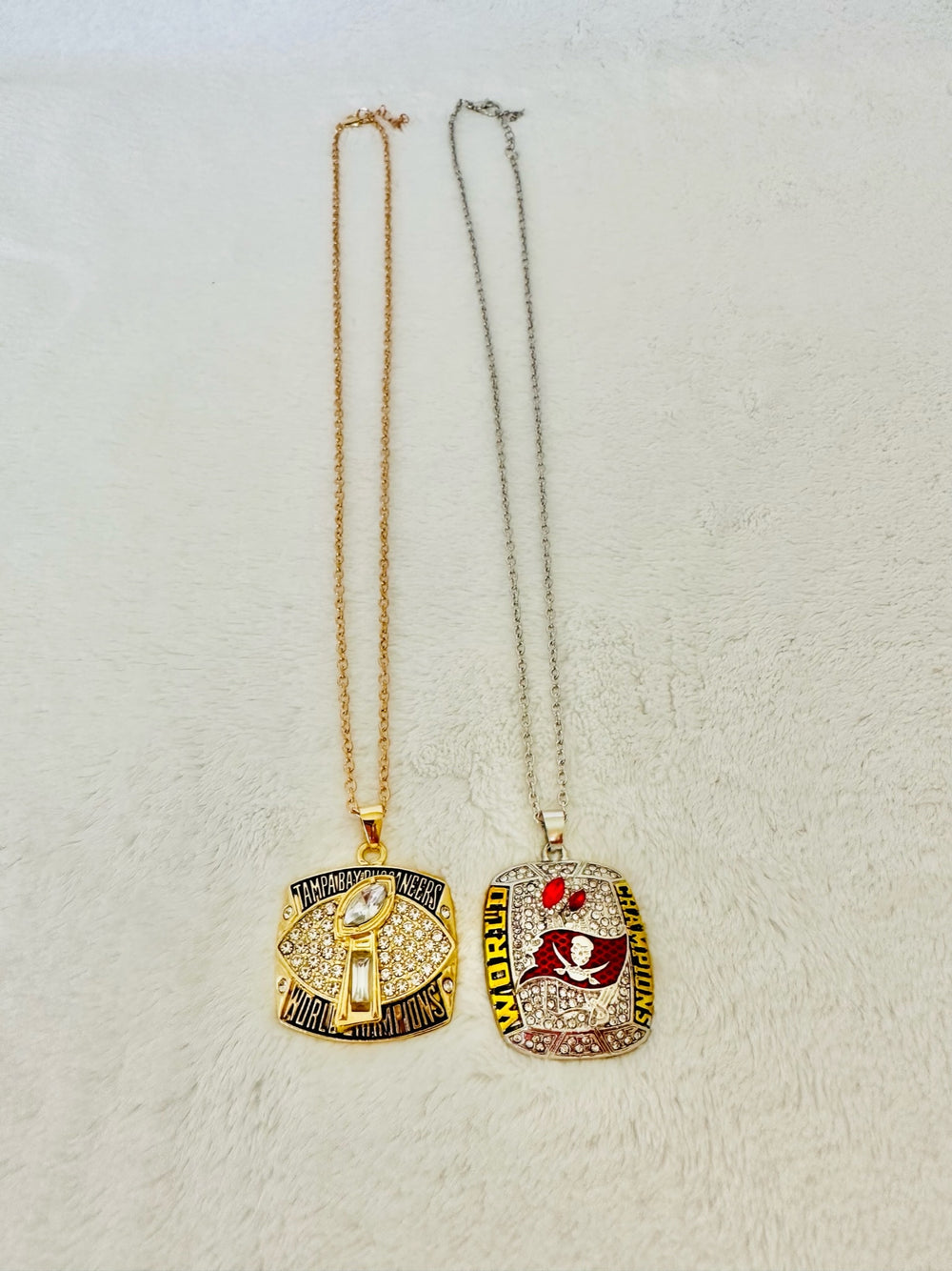 2 PCS Tampa Bay Buccaneers Super Bowl Pendant Set, 2002/20 - EBSports Championship Rings