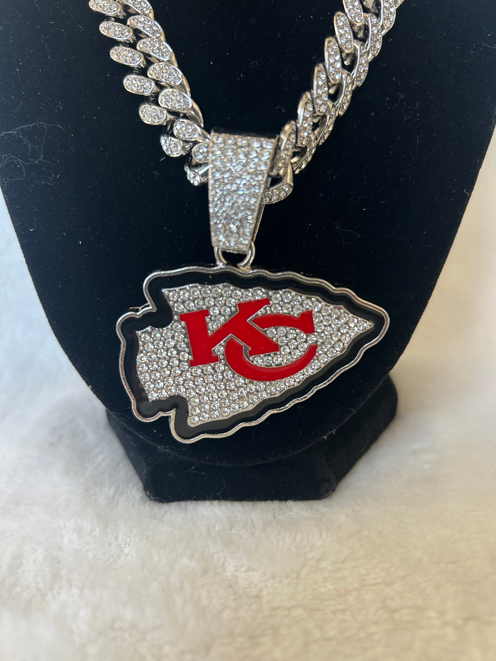 Kansas City Chiefs Men’s Large Silver Iced Cuban Chain 24”