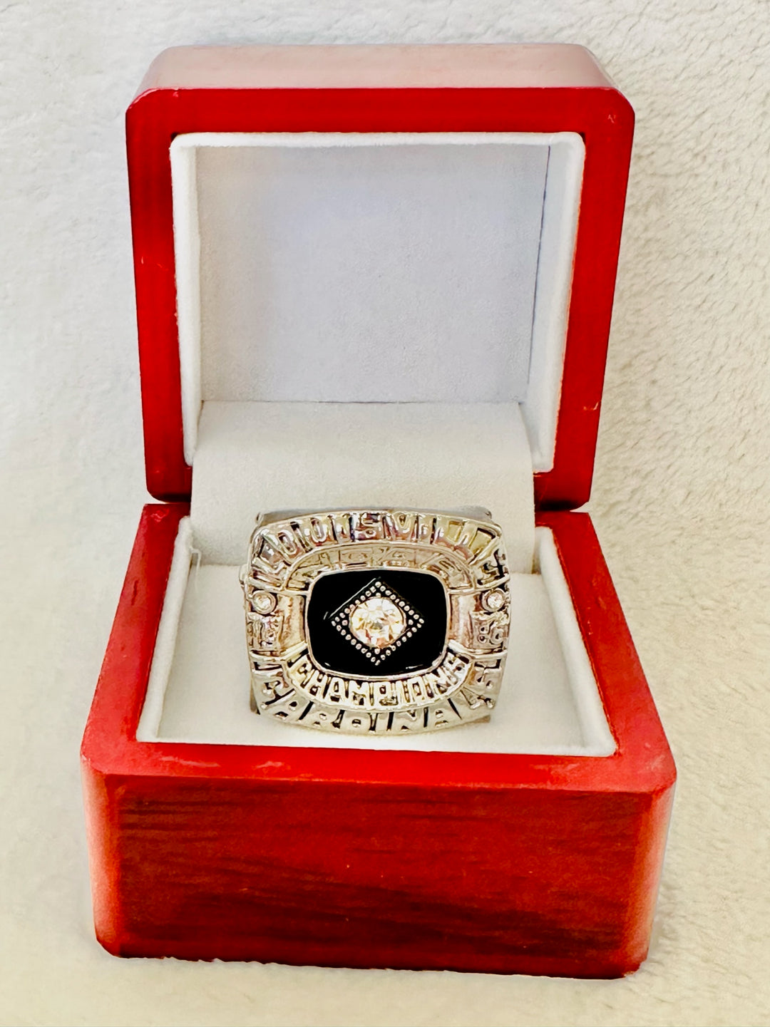 Louisville Cardinals College 1986 Basketball Championship Ring W Box - EBSports Championship Rings