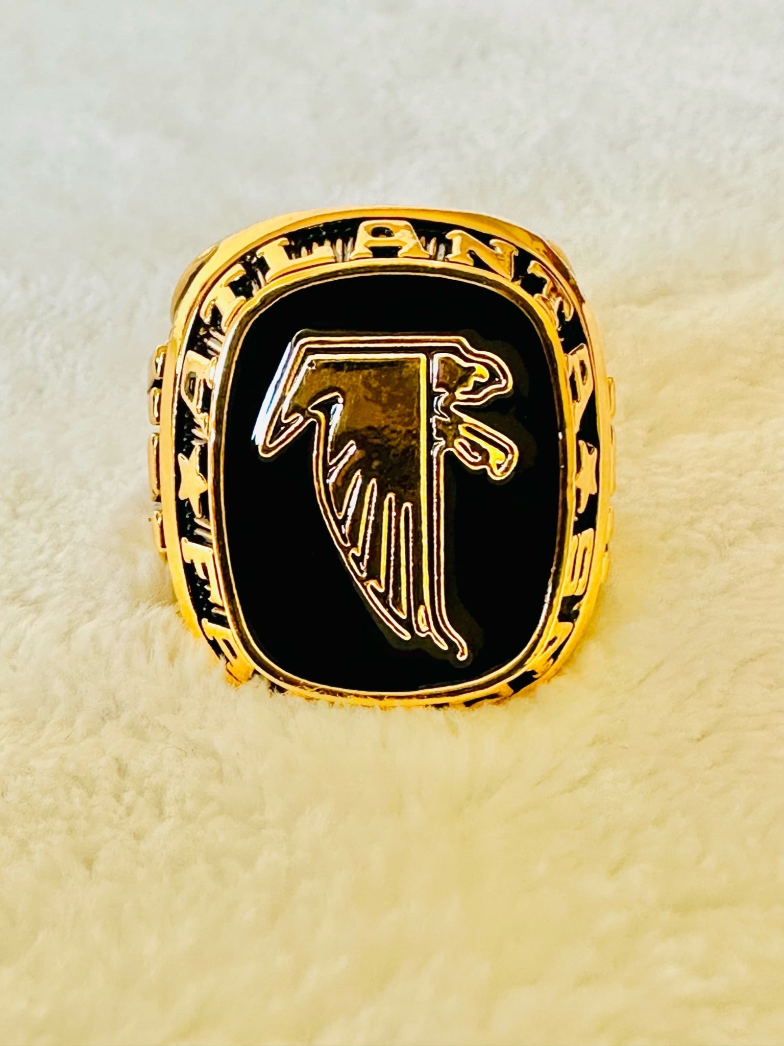 Atlanta Falcons Classic Balfour Gold Ring - EBSports Championship Rings