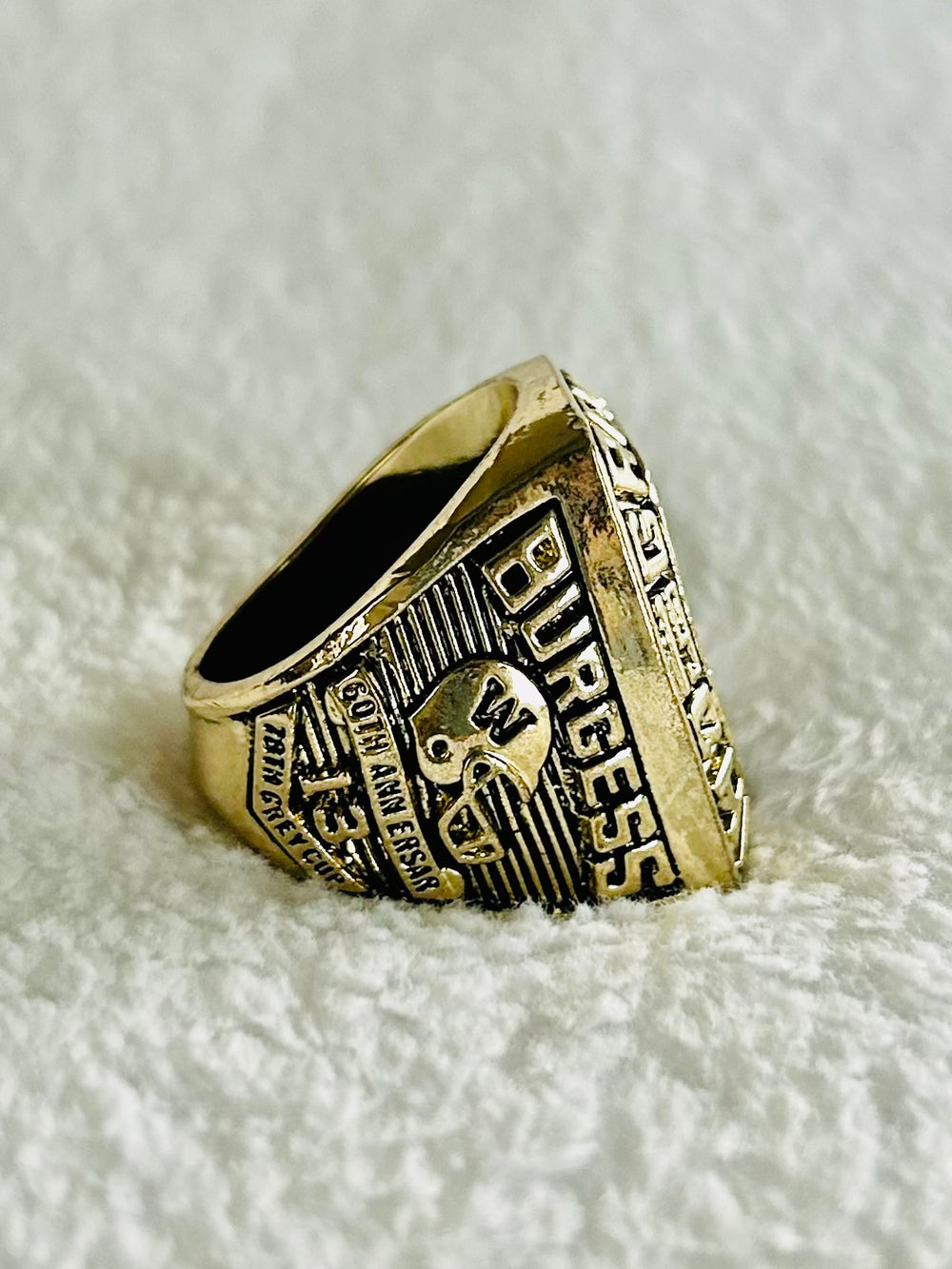 1990 Grey Cup Champions Ring: Winnipeg Blue Bombers, Professional Canadian Football - EB Sports Championship Rings