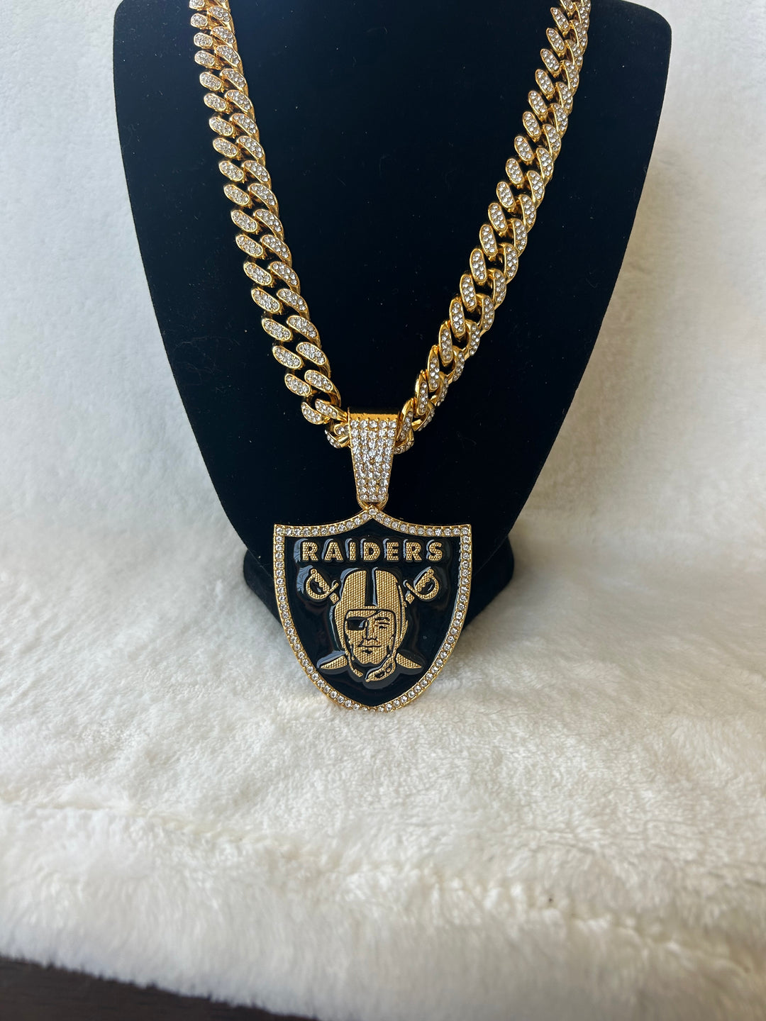 Las Vegas Raiders Men’s Large Gold Iced Cuban Chain 24” - EB Sports Championship Rings