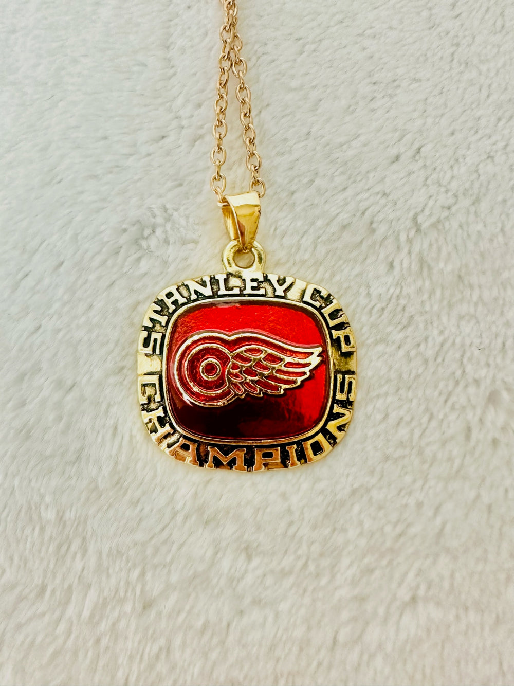 1997 Detroit Red Wings Stanley Cup Championship Pendant - EB Sports Championship Rings