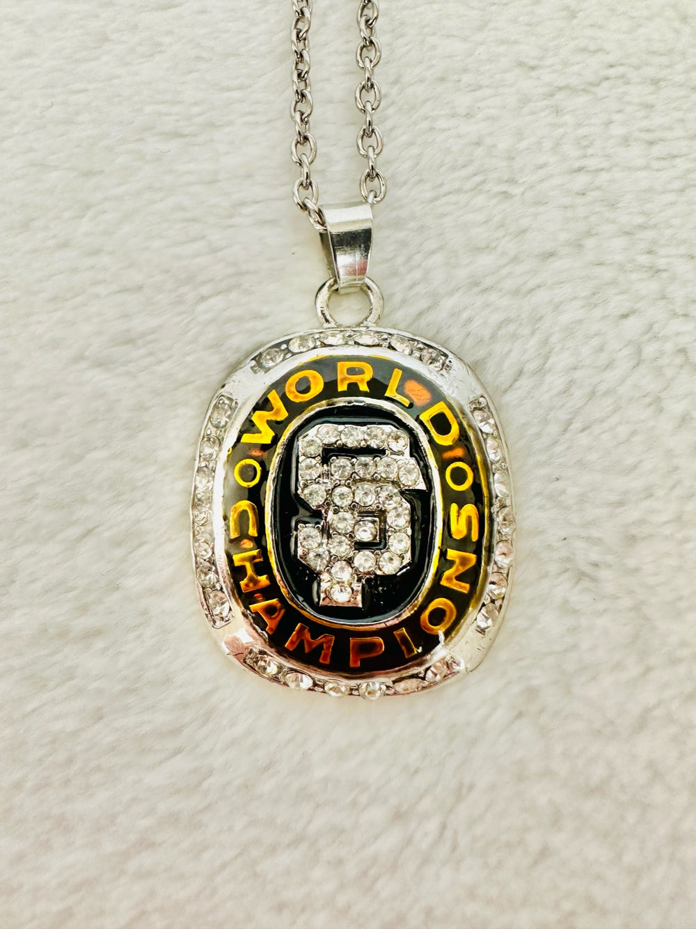 2010 San Francisco Giants World Series Championship Pendant - EB Sports Championship Rings