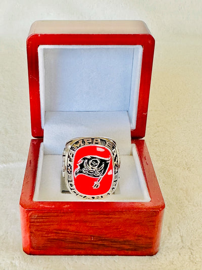 Tampa Bay Buccaneers Classic Balfour Silver Ring W Box - EBSports Championship Rings