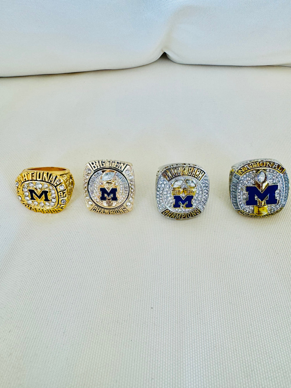 4 PCS Michigan Wolverines Championship Ring W Box, US SHIP 1997/2021/2022/2024 National Championship - EB Sports Championship Rings