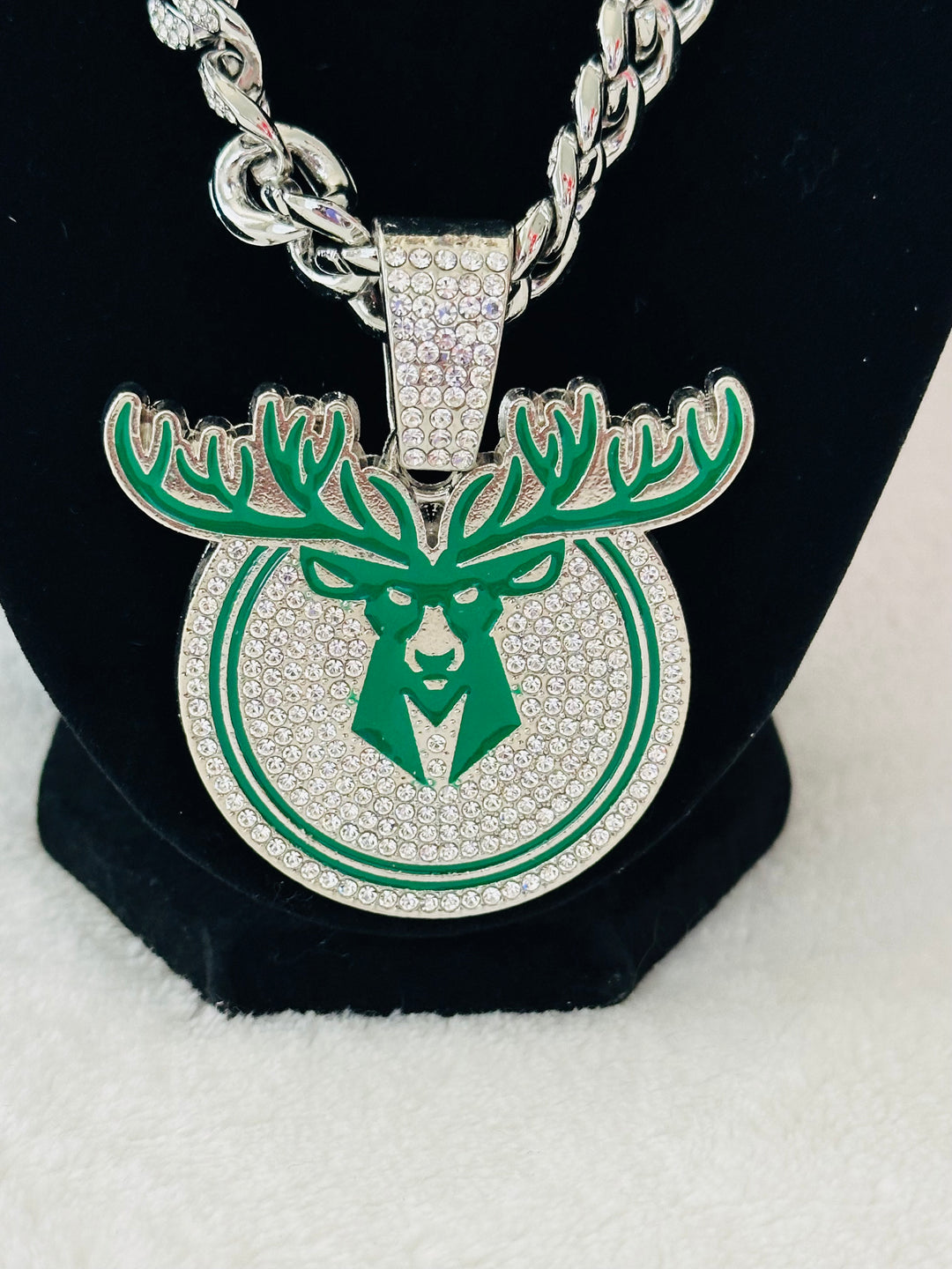 Milwaukee Bucks Large Silver Iced Cuban Chain 20” - EB Sports Championship Rings