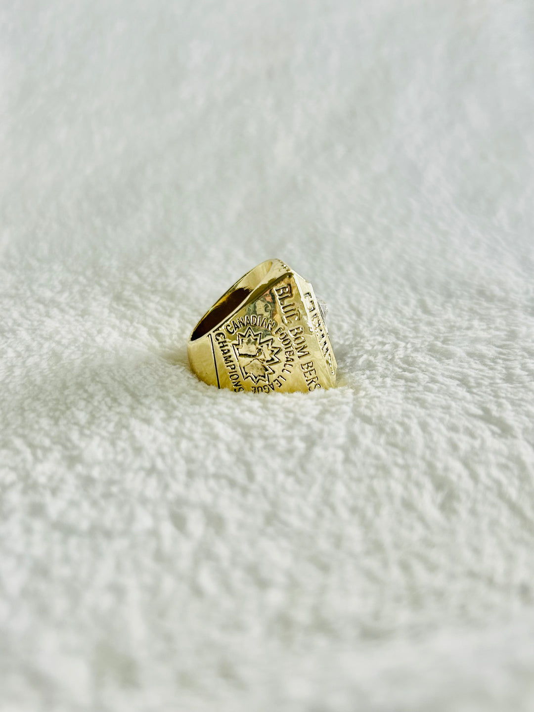 1984 Grey Cup Champions Ring with box: Winnipeg Blue Bombers, Professional Canadian Football - EB Sports Championship Rings