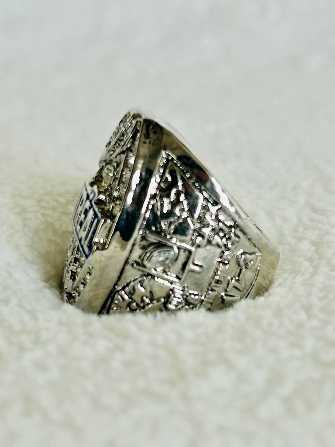 2009 Montreal Alouettes Grey Cup Championship Ring, Team Issued CFL - EB Sports Championship Rings