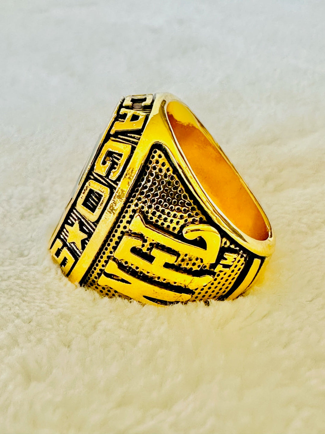 Chicago Bears Classic Balfour Gold Ring - EBSports Championship Rings