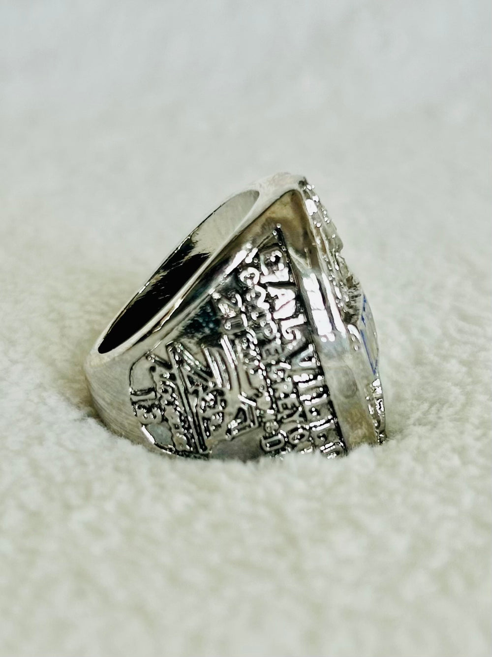 2009 Montreal Alouettes Grey Cup Championship Ring, Team Issued CFL - EB Sports Championship Rings