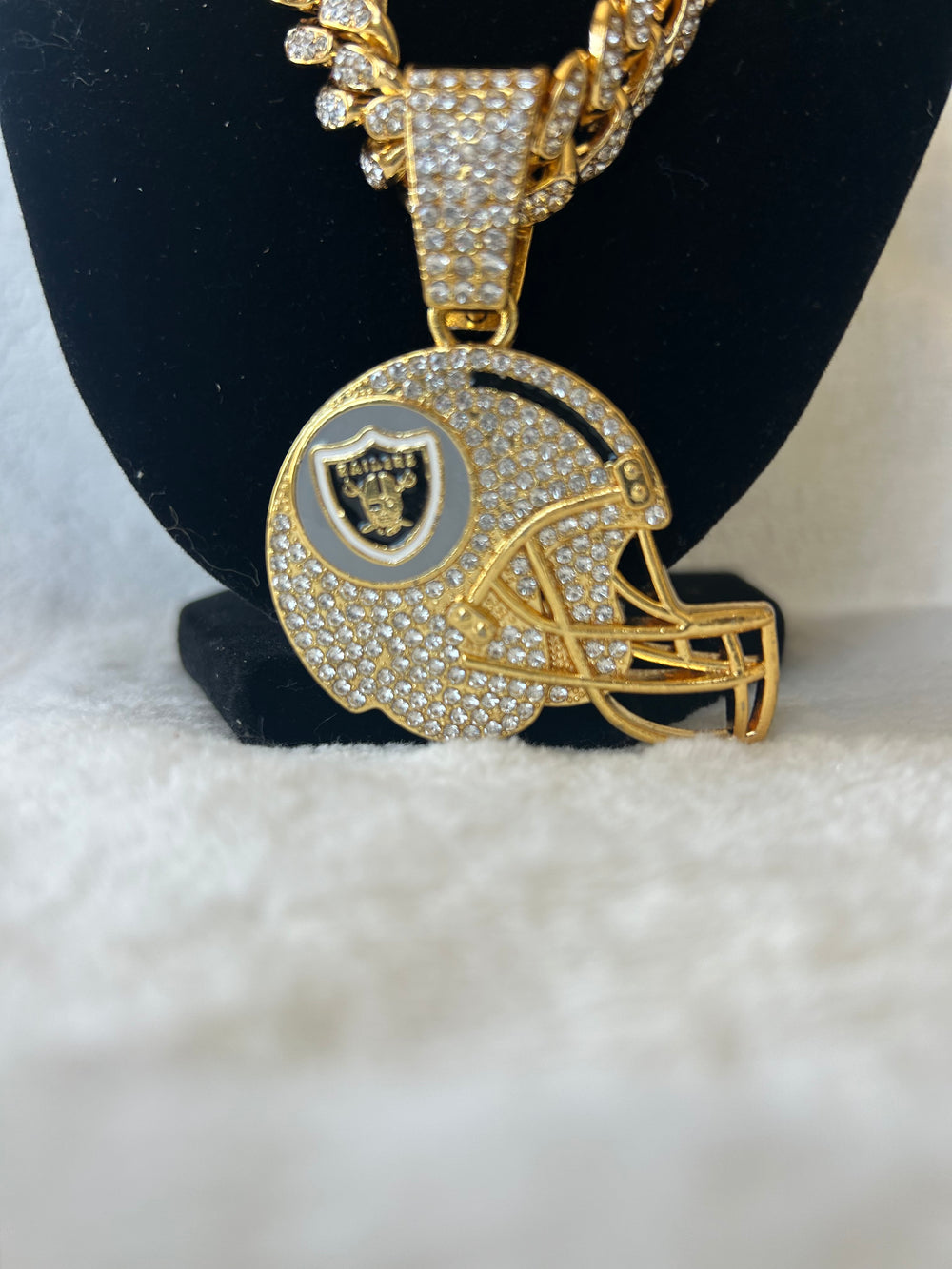 Las Vegas Raiders Men’s Large Gold Iced Cuban Chain helmet 24” - EB Sports Championship Rings