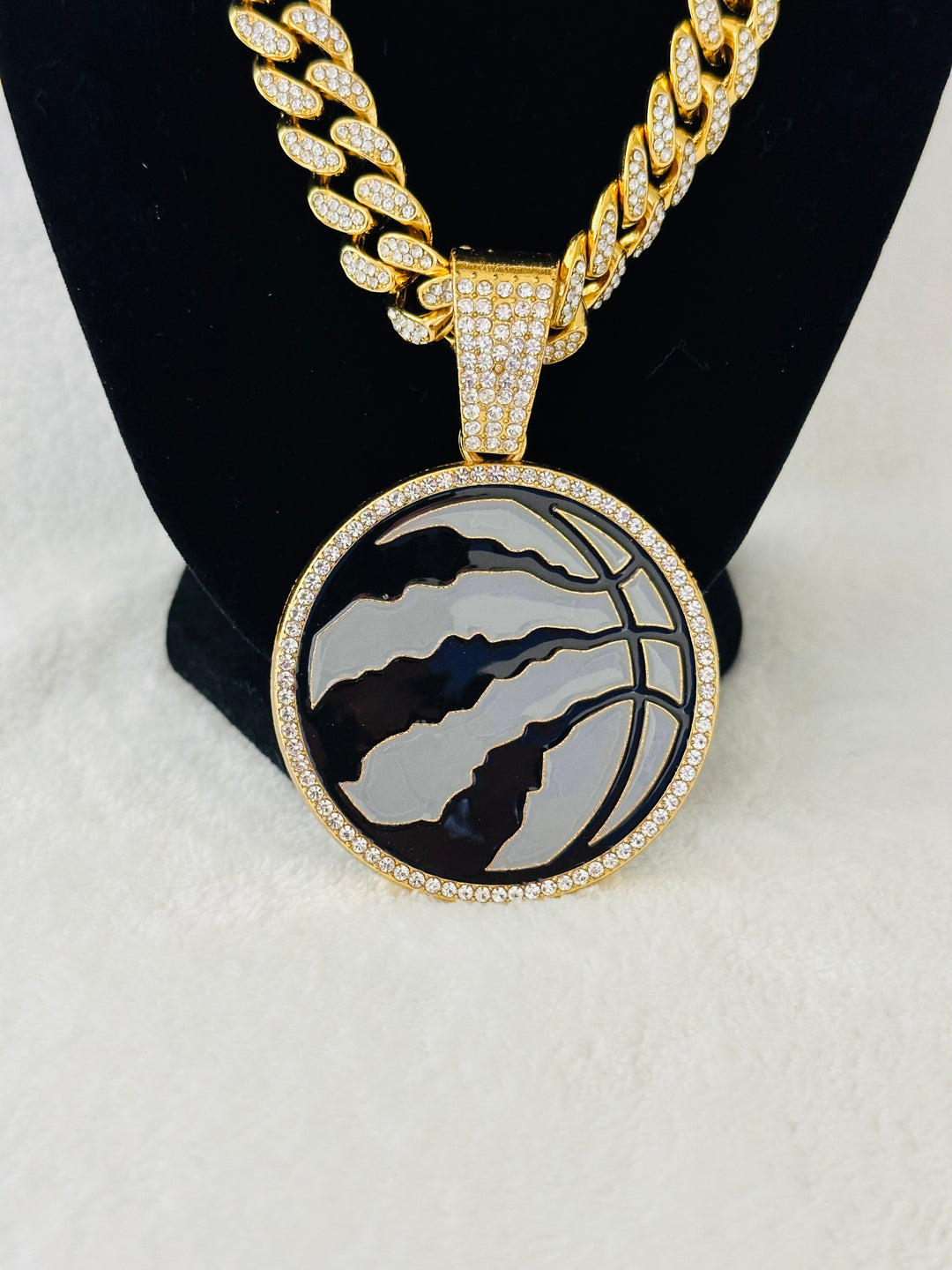 Toronto Raptors Gold Iced Cuban Chain 24”, US SHIP - EB Sports Championship Rings