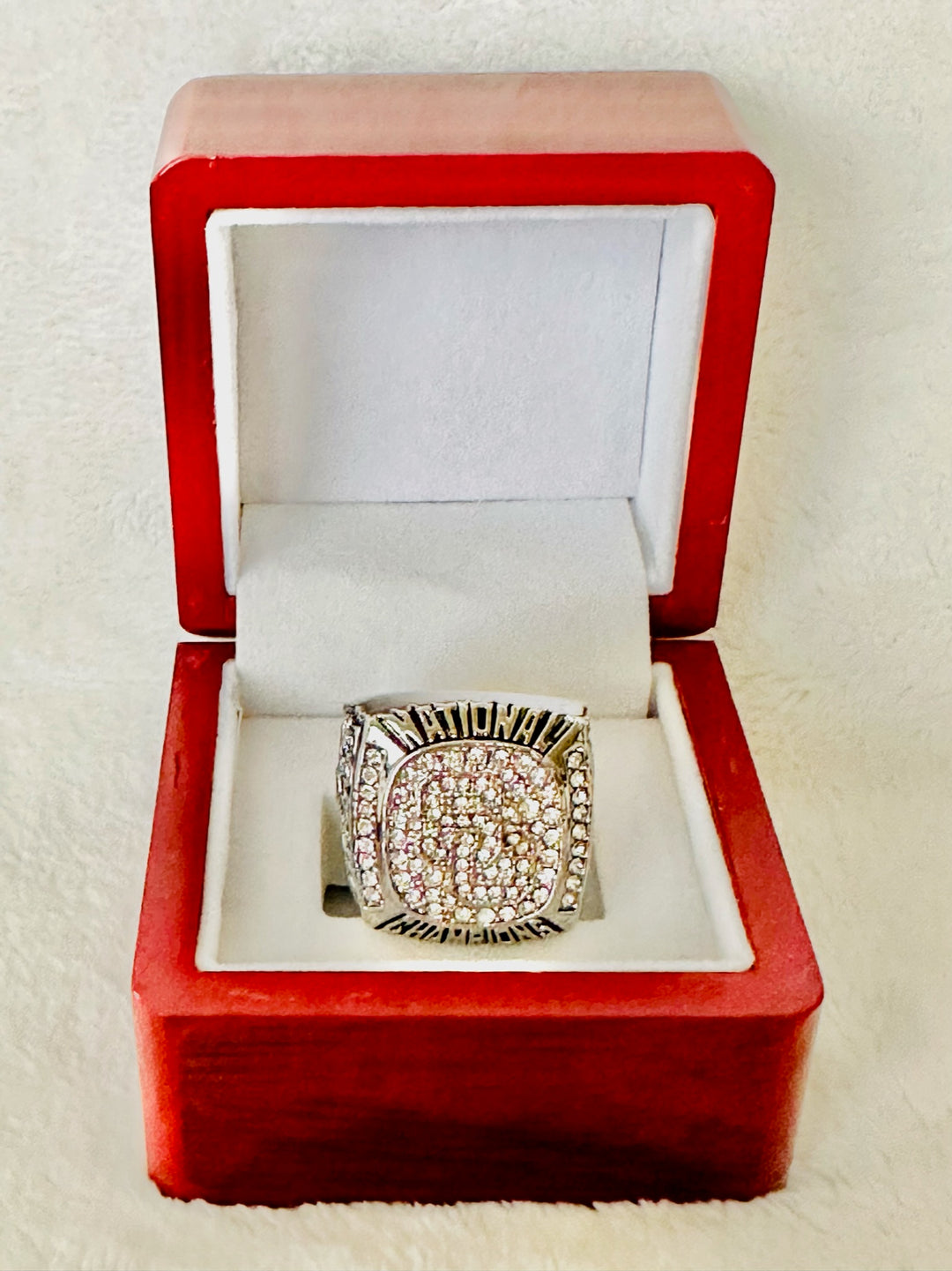 2004 USC Trojans Championship Ring With Box - EB Sports Champion's Cache