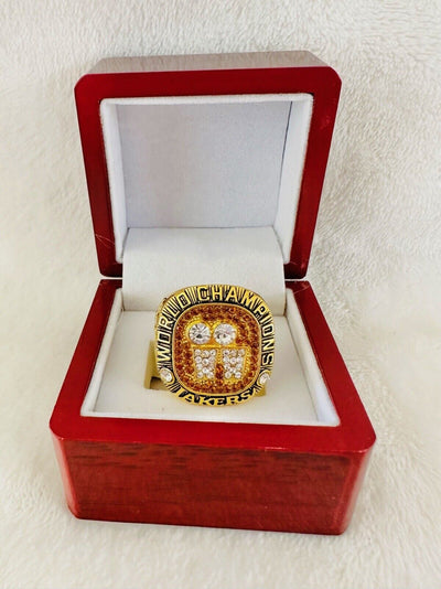 2001 Los Angeles Lakers NBA Championship Replica Ring W Box,  SHIP - EB Sports Champion's Cache