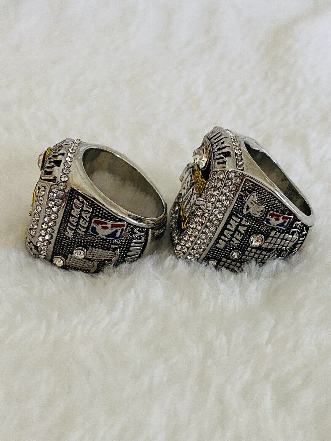 2 PCS Miami Heat Championship Complete Ring Set,  SHIP Back To Back - EB Sports Champion's Cache