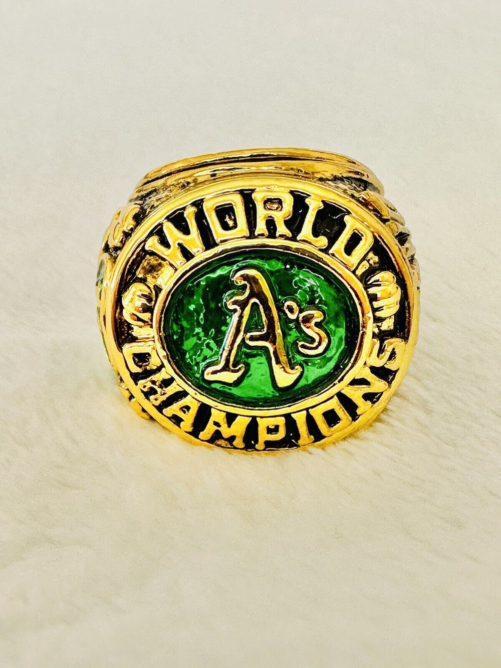 1974 Oakland Athletics World Series Championship Ring W Box,  SHIP - EB Sports Champion's Cache