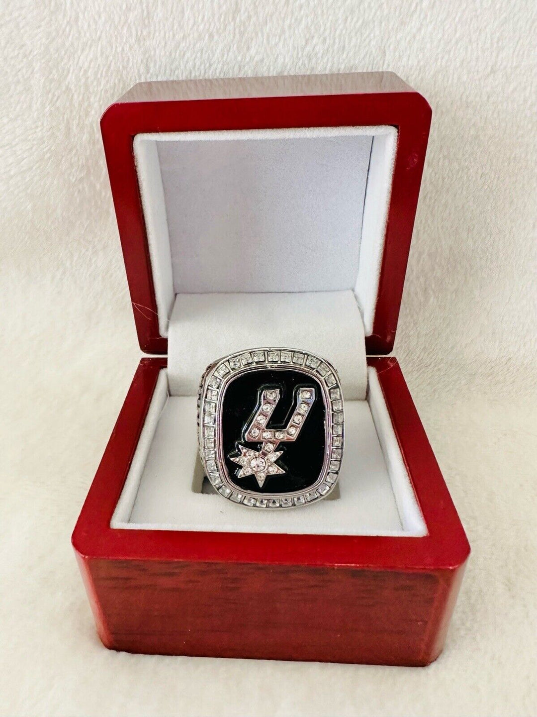 1999 NBA San Antonio Spurs World Championship Replica Ring W Box,  SHIP - EB Sports Champion's Cache