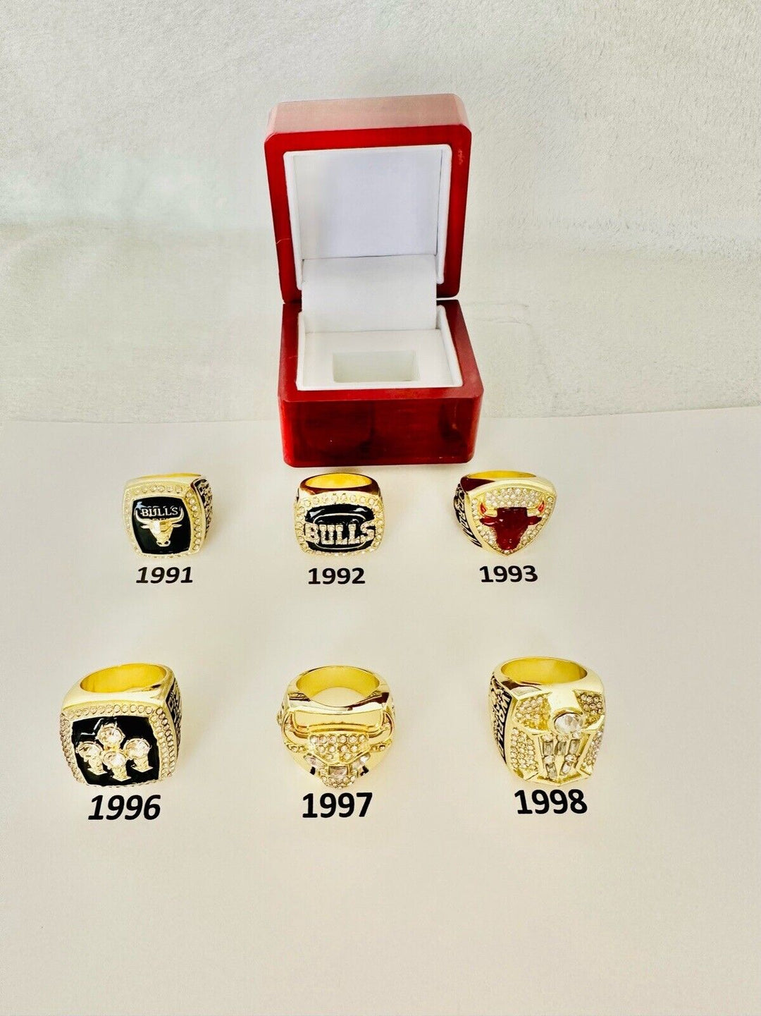 Chicago Bulls Basketball Championship Ring W Box, US SHIP, JORDAN PICK YOUR RING - EB Sports Champion's Cache