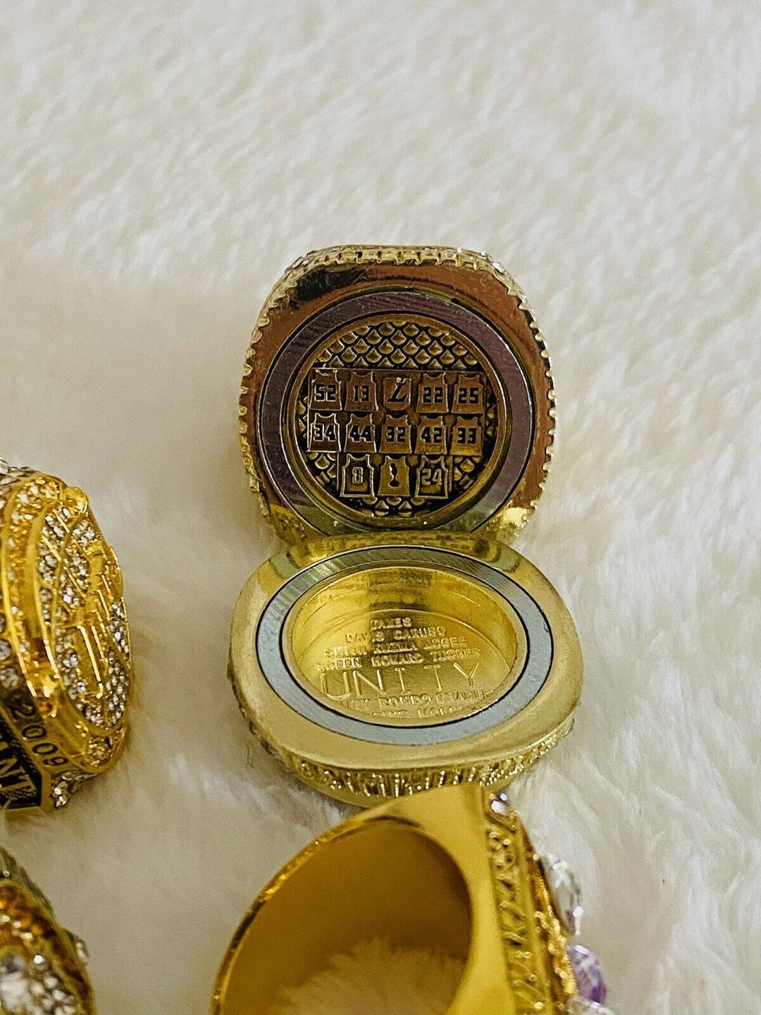 6 PCS Los Angeles Lakers 2000’s NBA Championship Replica Ring W Box,  SHIP - EB Sports Champion's Cache