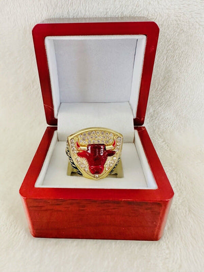 1993 Chicago Bulls Basketball Championship Ring W Box,  SHIP, JORDAN - EB Sports Champion's Cache