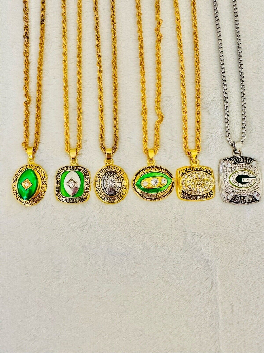 6 PCS Green Bay Packers Aaron Rodgers Championship Pendant Necklace, US SHIP - EB Sports Champion's Cache