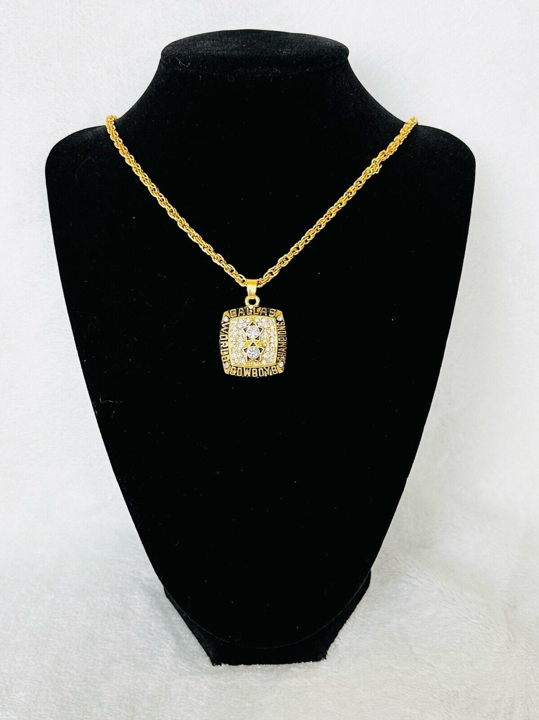 1977 Dallas Cowboys Championship Super Bowl Pendant Necklace, US SHIP - EB Sports Champion's Cache