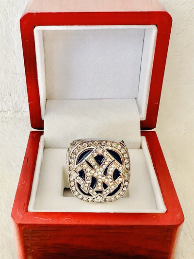 2009 NEW YORK Yankees World Series Champions Replica Ring W Box,  SHIP - EB Sports Champion's Cache