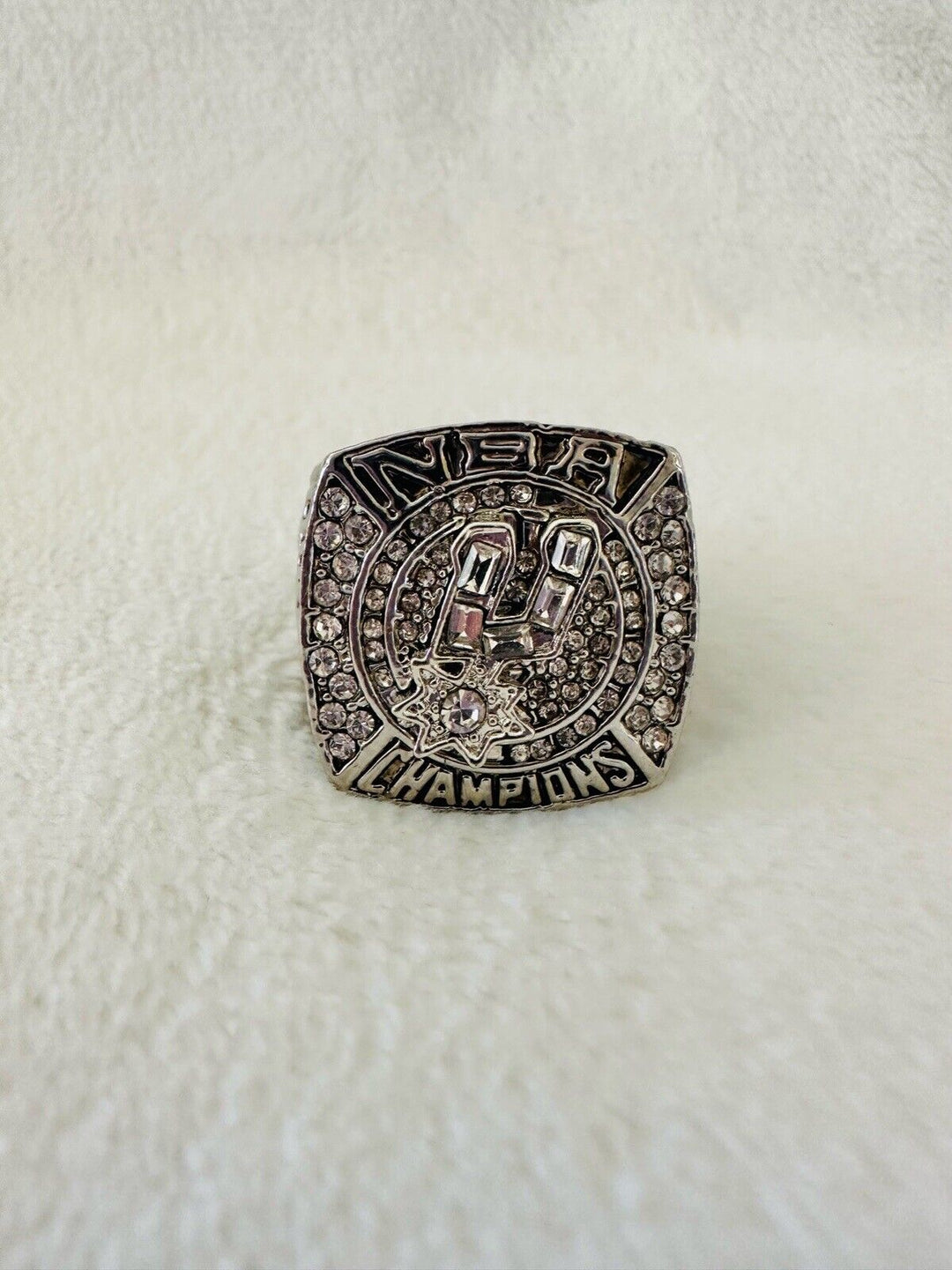 2007 NBA San Antonio Spurs World Championship Replica Ring,  SHIP - EB Sports Champion's Cache