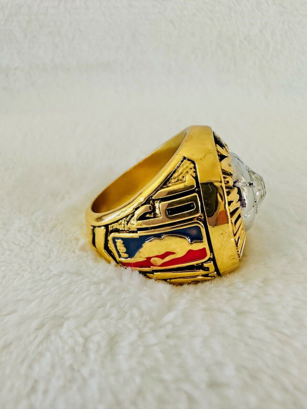 1972 Los Angeles Lakers NBA Championship Replica Ring,  SHIP - EB Sports Champion's Cache