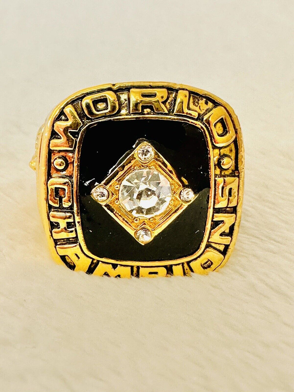 1967 St Louis Cardinals World Series Championship Ring W Box,  SHIP - EB Sports Champion's Cache