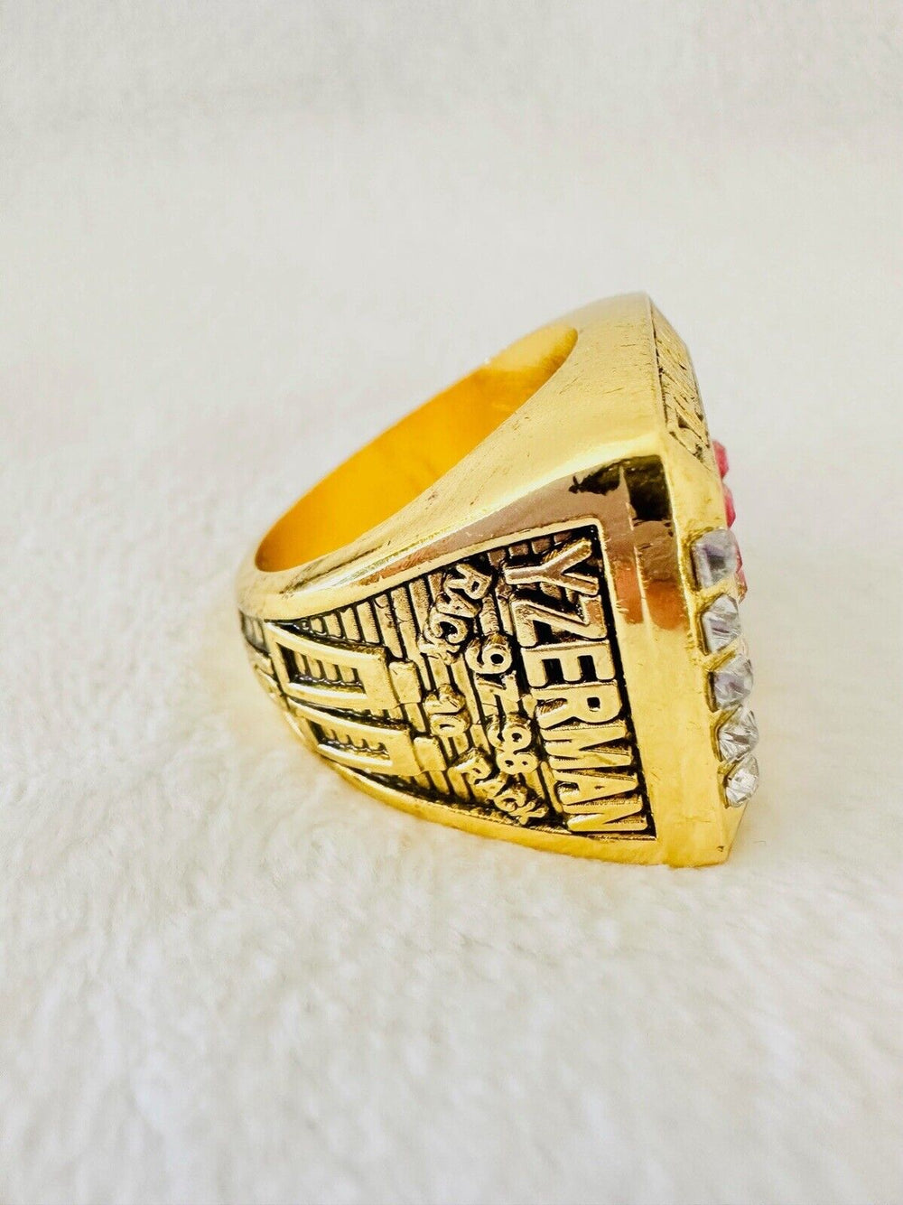 1998 Detroit Red Wings Stanley Cup Championship Replica Ring,  SHIP - EB Sports Champion's Cache