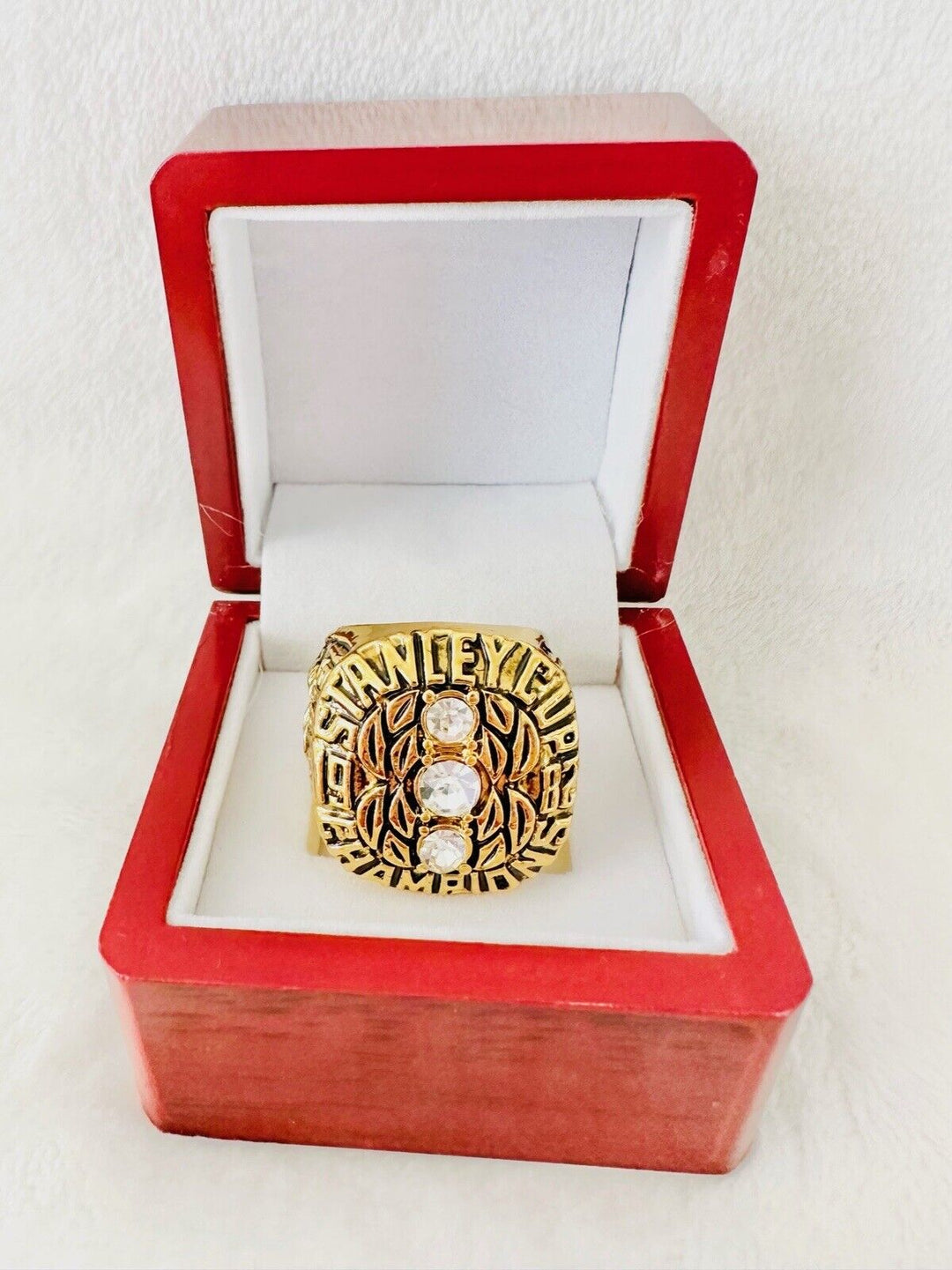 1982 New York Islanders Stanley Cup Championship Ring W Box,  SHIP - EB Sports Champion's Cache