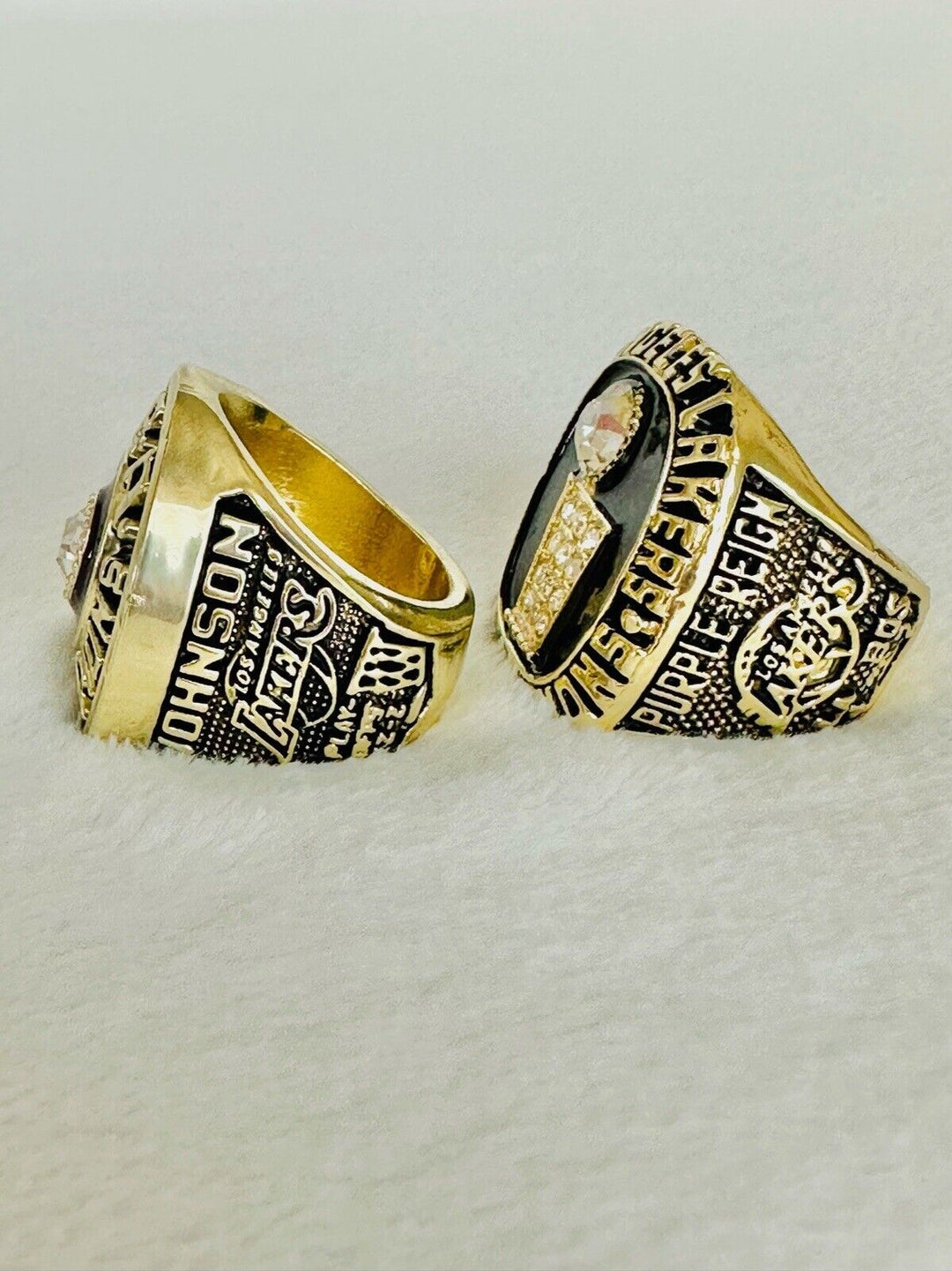 2 Pcs Los Angeles Lakers Ring Set,  SHIP 1982/85 - EB Sports Champion's Cache