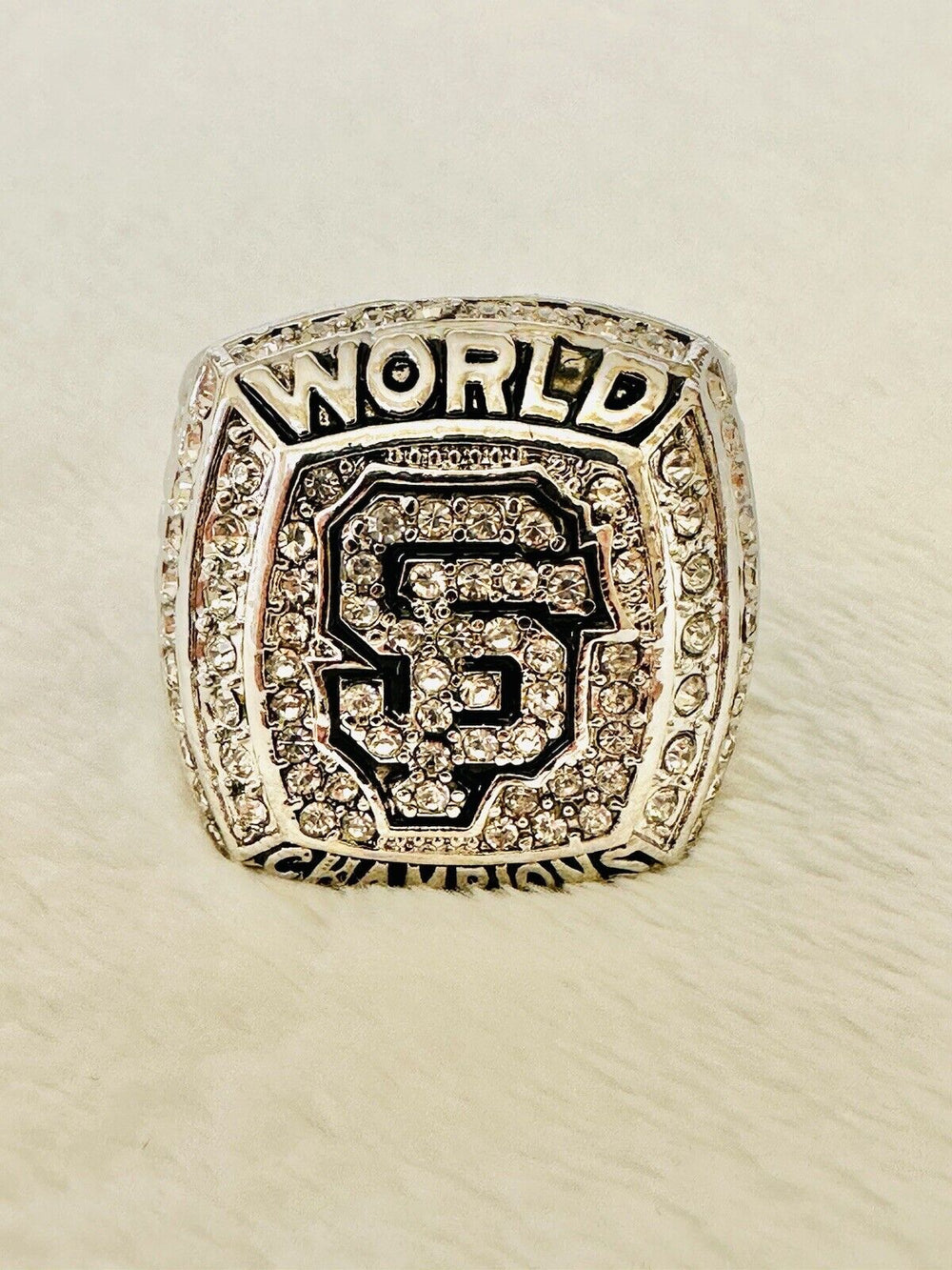 2012 San Francisco Giants World Series Championship Ring W Box,  SHIP - EB Sports Champion's Cache