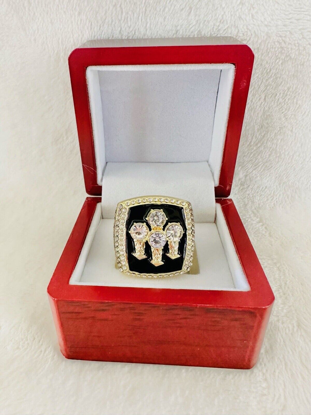 1996 Chicago Bulls Basketball Championship Ring W Box,  SHIP, JORDAN - EB Sports Champion's Cache