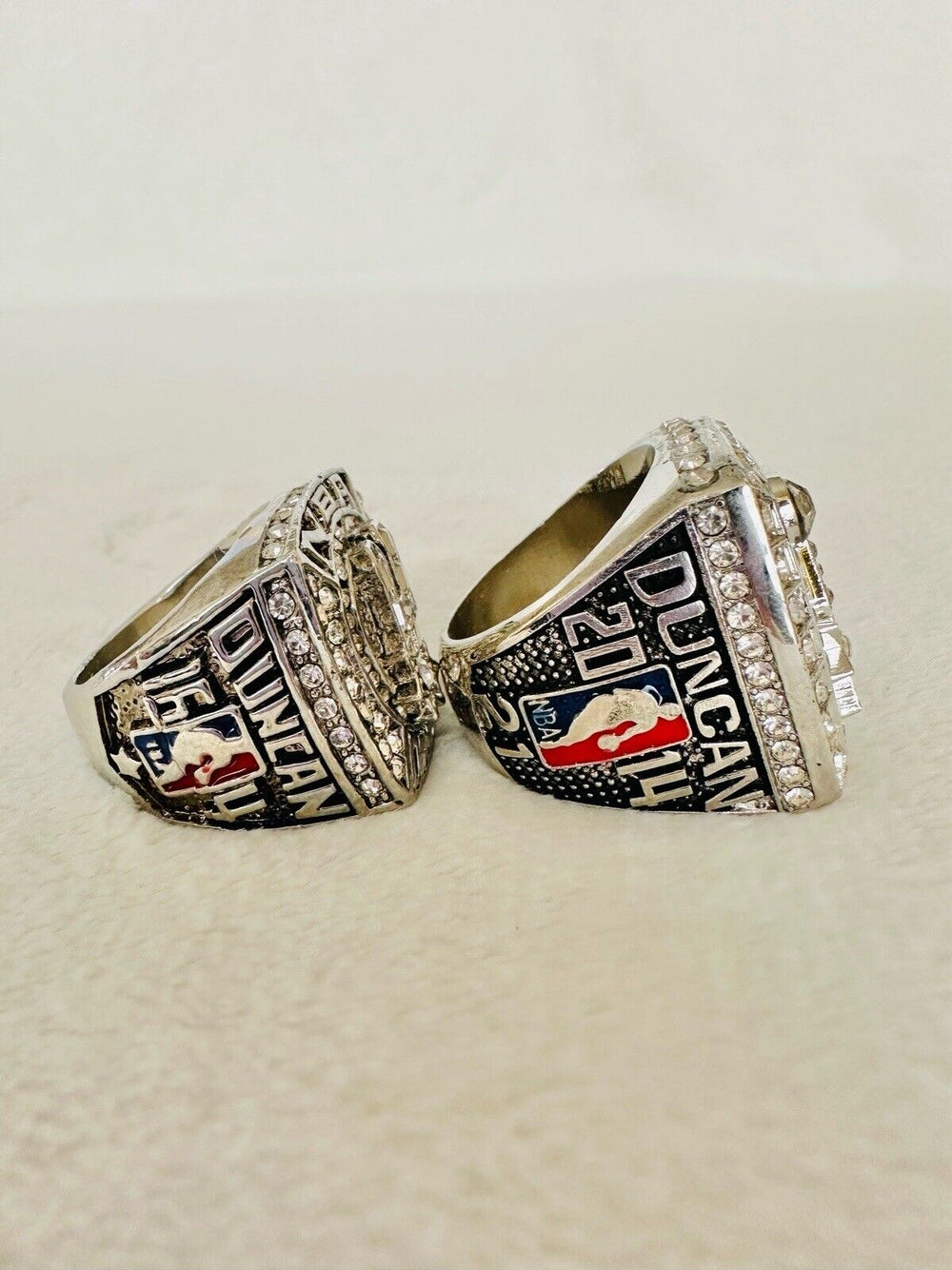 2 PCS San Antonio Spurs World Championship Replica Ring,  SHIP 2007/14 - EB Sports Champion's Cache