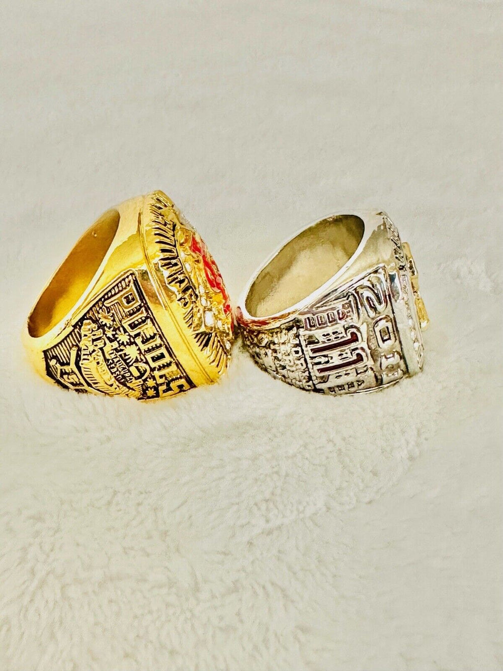 2 PCS St Louis Cardinals World Series Ring Set  SHIP 2006 / 2011 - EB Sports Champion's Cache