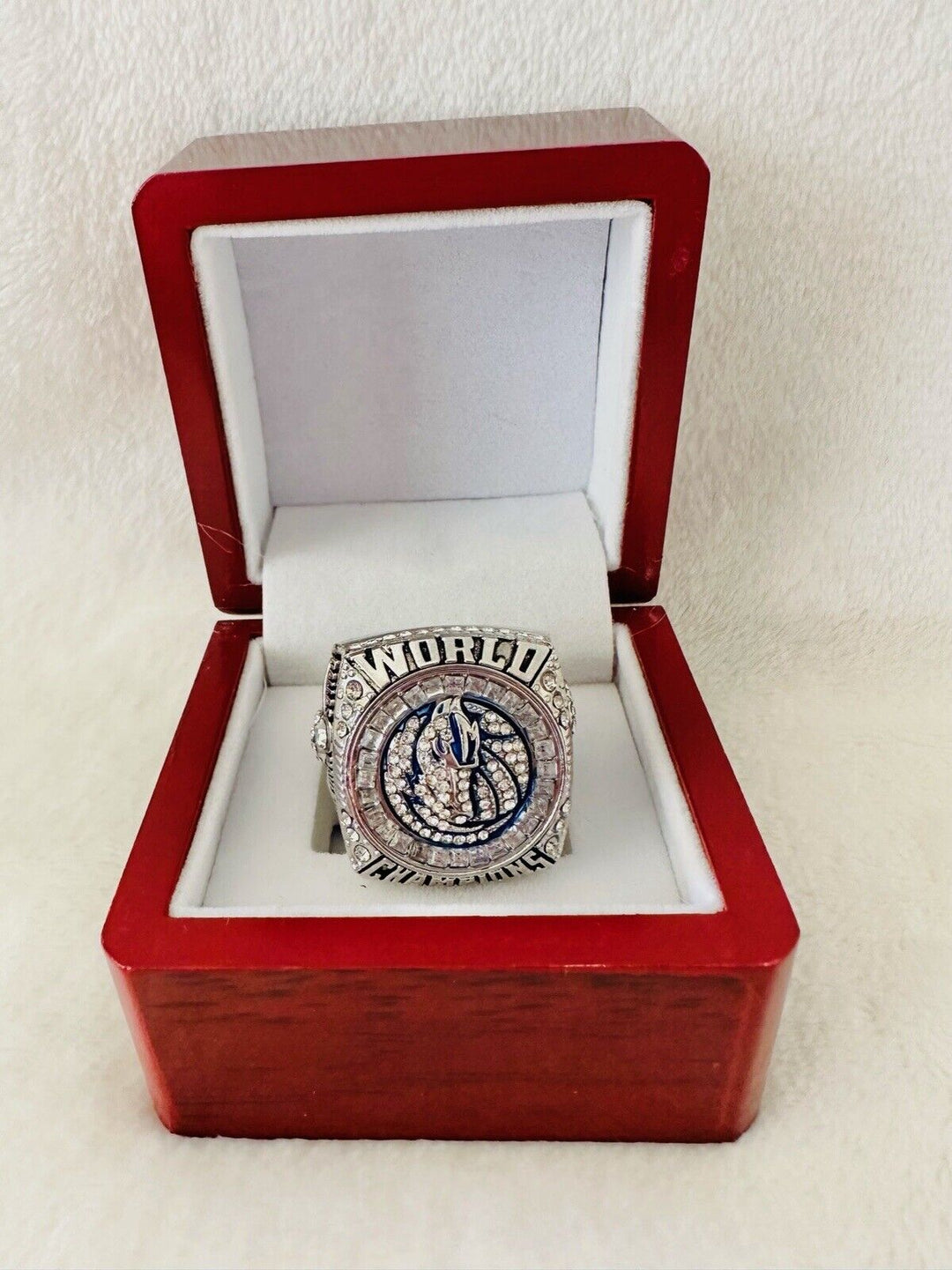 2011 Dallas Mavericks Dirk Nowitzki NBA Championship Ring W Box,  SHIP - EB Sports Champion's Cache