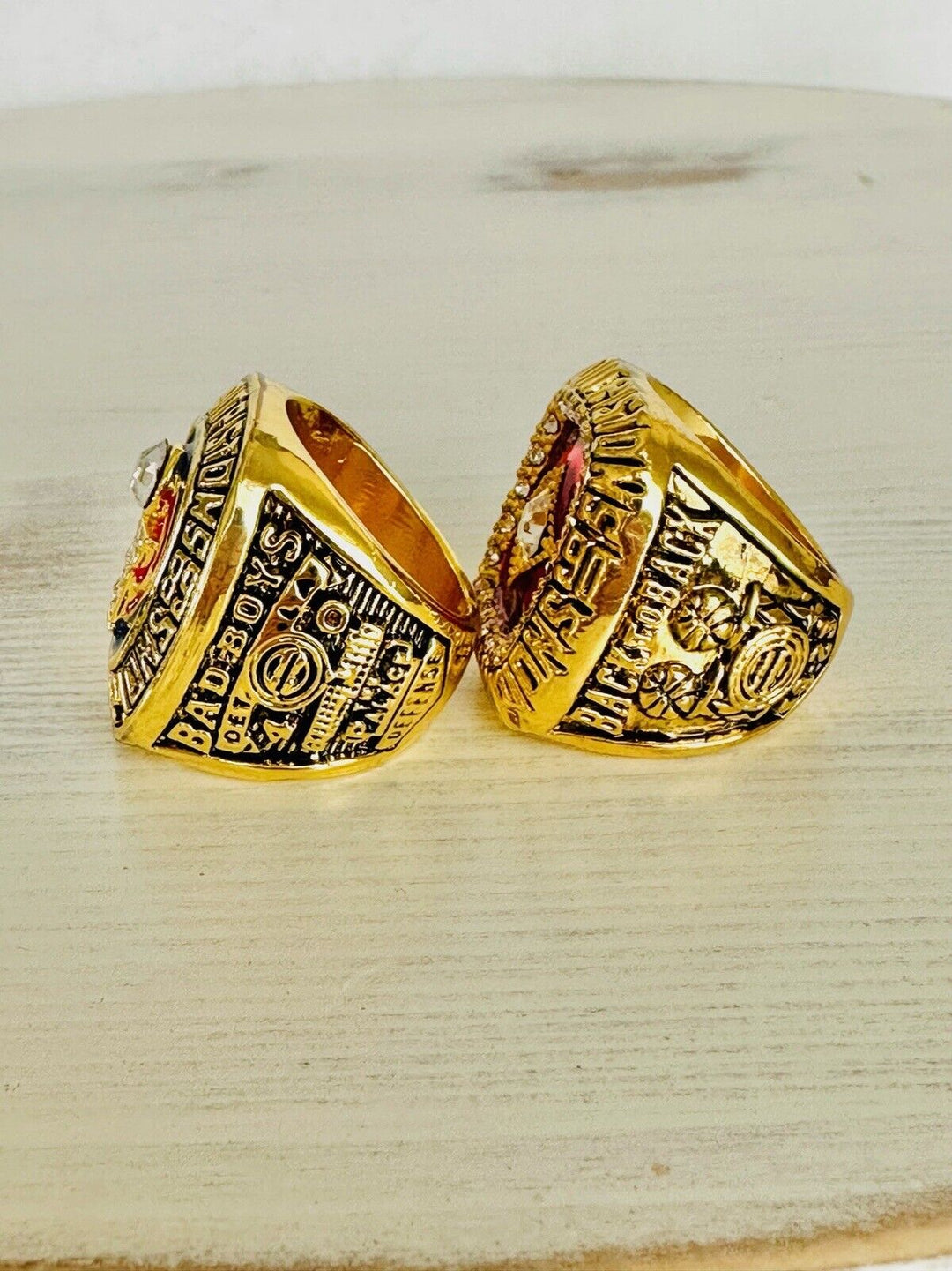 2 PCS Detroit Pistons Championship Rings,  SHIP 1989/90 Back To Back - EB Sports Champion's Cache