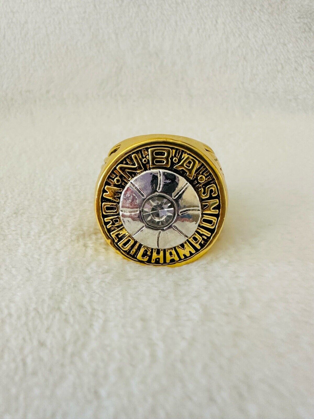 1973 NY New York Knicks NBA World Championship Replica Ring,  SHIP - EB Sports Champion's Cache