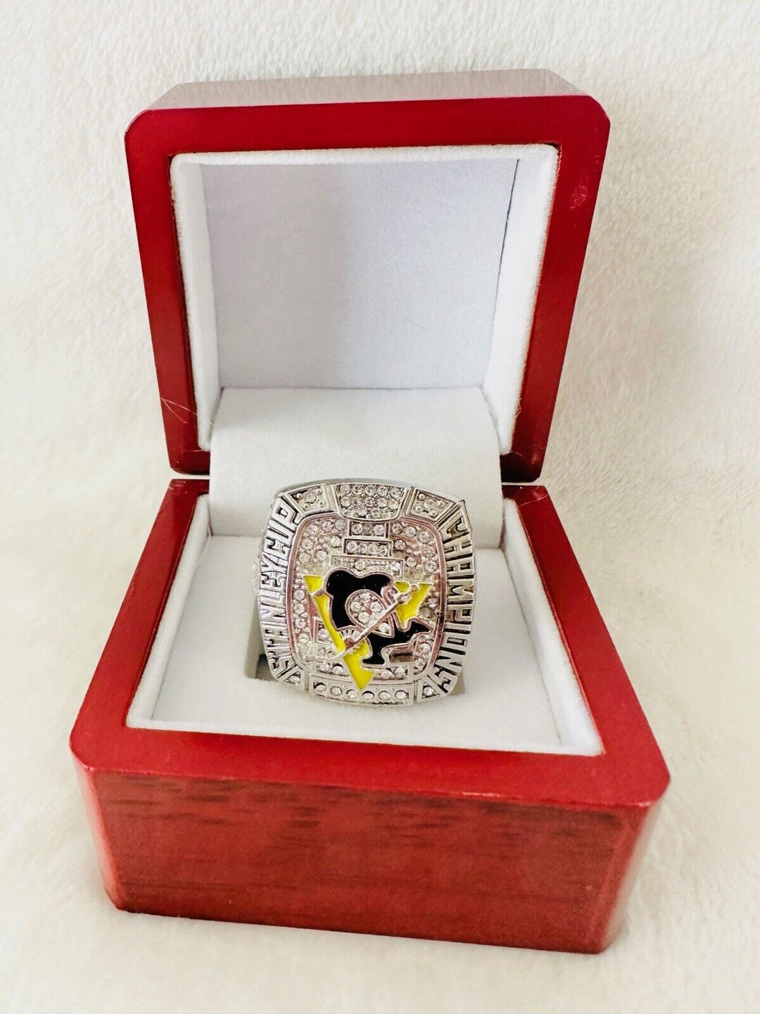 2009 Pittsburgh Penguins  Stanley Cup 18k GP Championship Ring W Box,  SHIP - EB Sports Champion's Cache