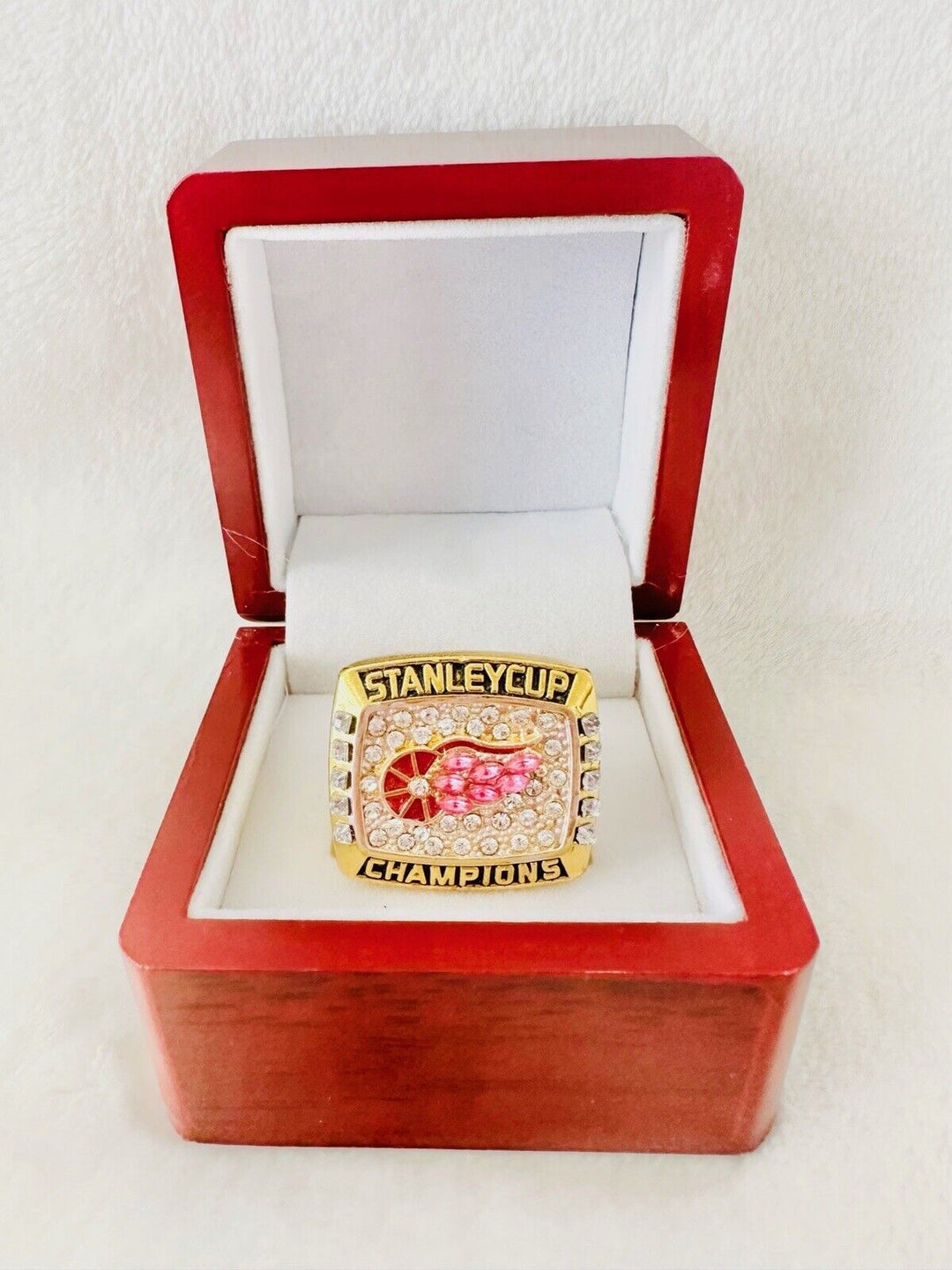 1998 Detroit Red Wings Stanley Cup Championship Replica Ring W Box,  SHIP - EB Sports Champion's Cache