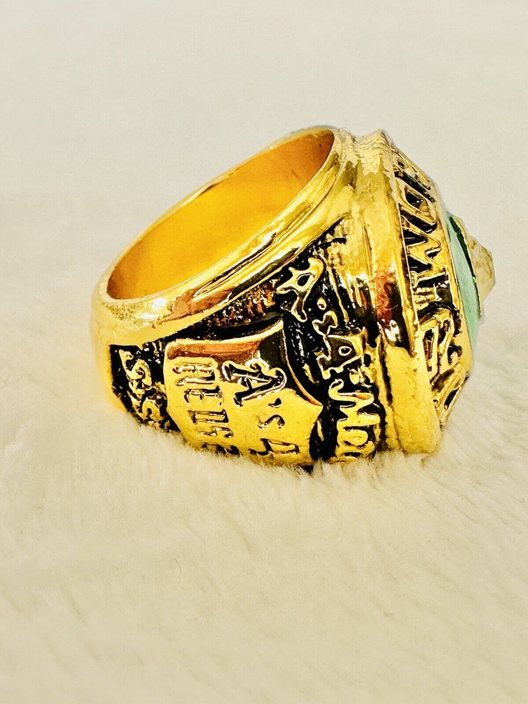 1973 Oakland Athletics World Series Championship Ring W Box,  SHIP - EB Sports Champion's Cache