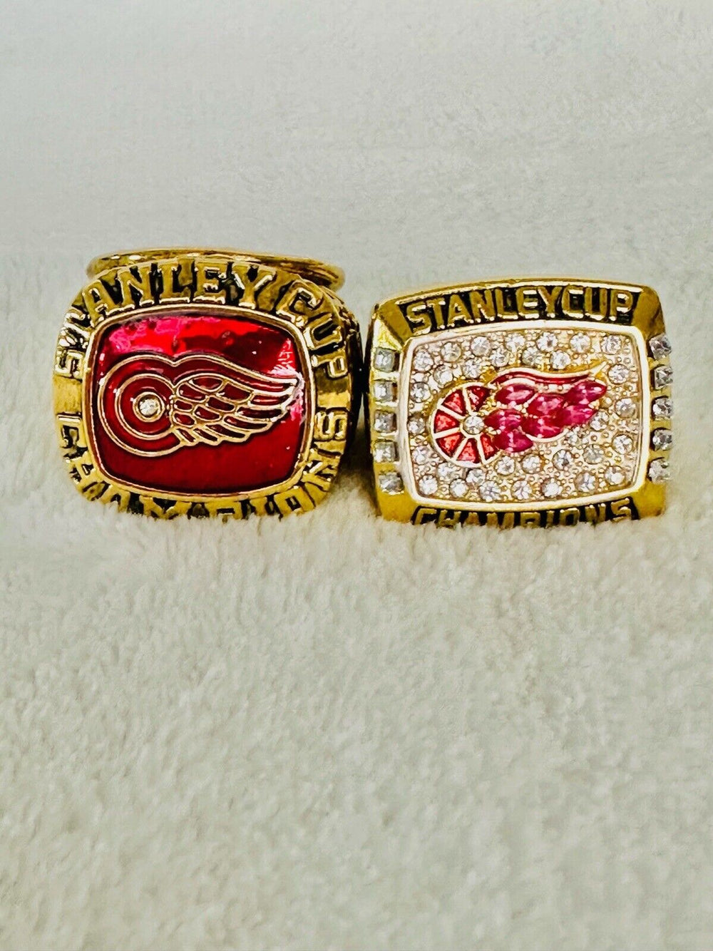 2 Detroit Red Wings Stanley Cup Championship Ring W Box,  SHIP 1997/98 - EB Sports Champion's Cache