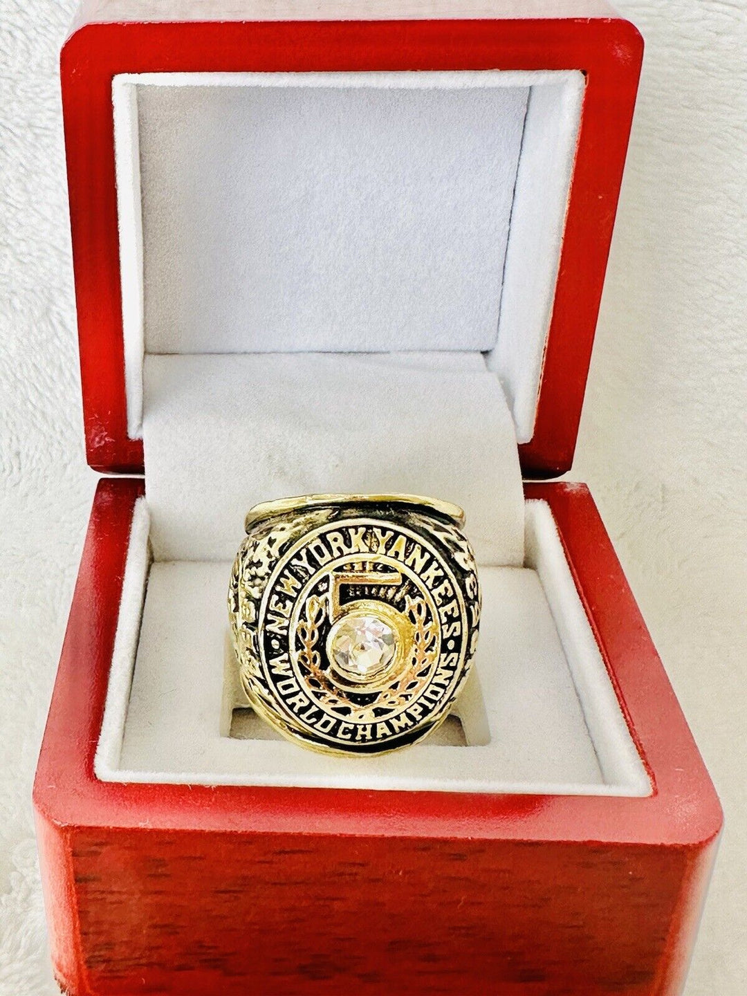 1953 NEW YORK Yankees World Series Champions Replica Ring W Box,  SHIP - EB Sports Champion's Cache