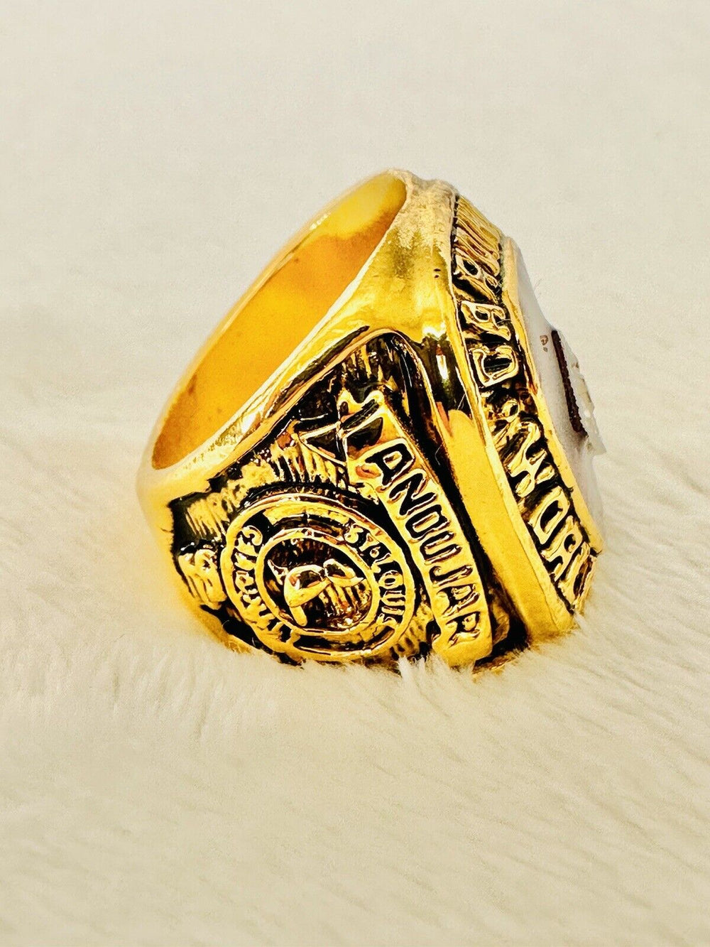 1982 St Louis Cardinals World Series Championship Ring,  SHIP - EB Sports Champion's Cache