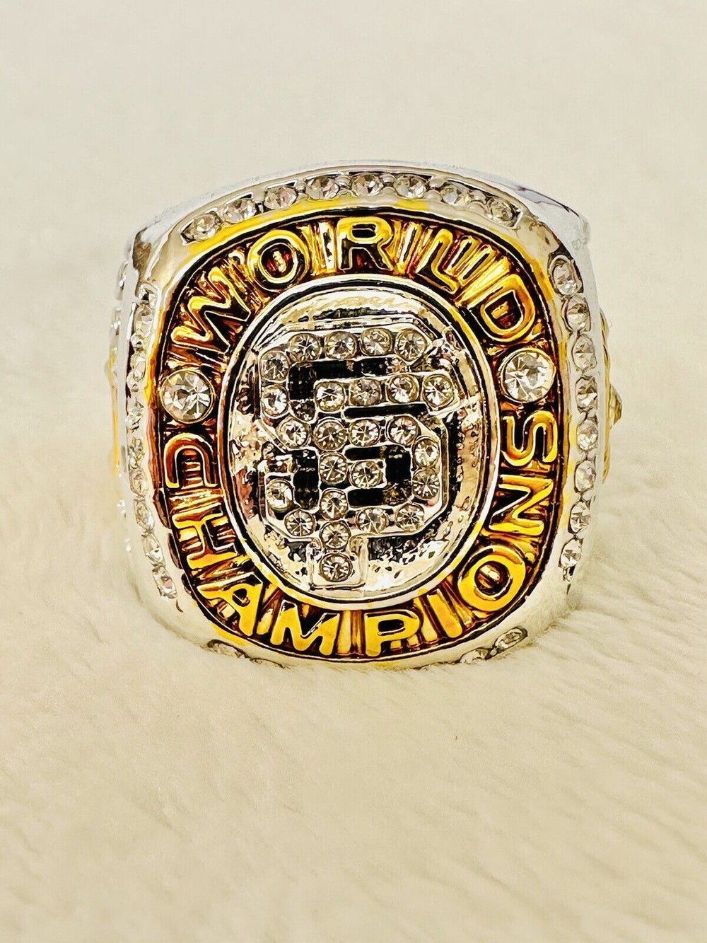 2010 San Francisco Giants World Series Championship Ring W Box,  SHIP - EB Sports Champion's Cache