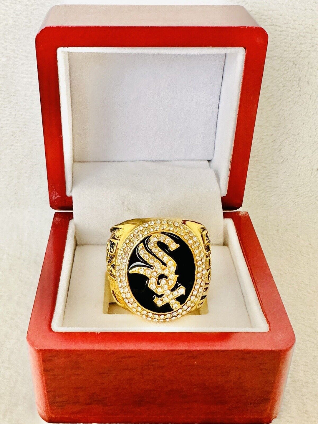 2005 Chicago White Sox World Series Ring W Box,  SHIP - EB Sports Champion's Cache