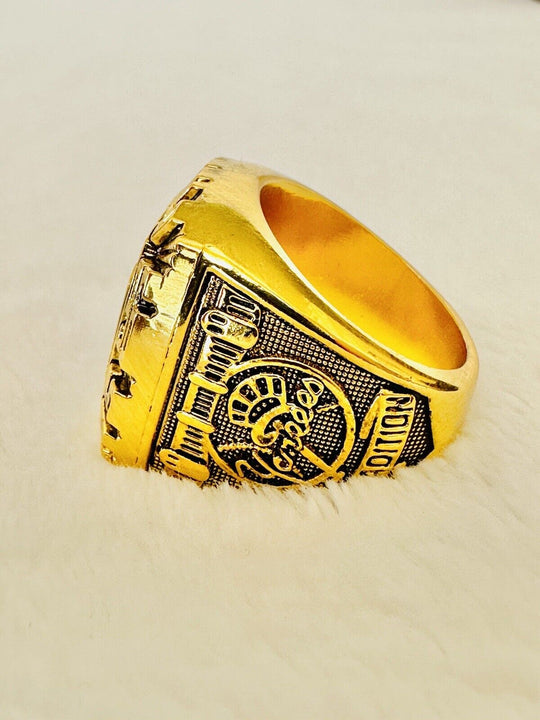 1996 NEW YORK Yankees World Series Champions Replica Ring,  SHIP - EB Sports Champion's Cache